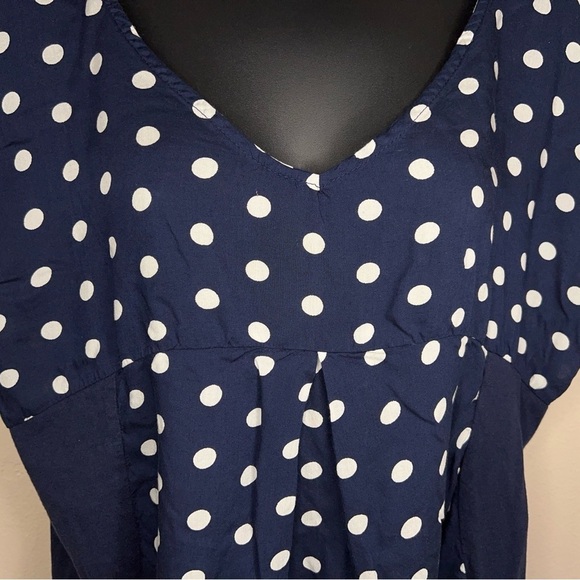 MEDIUM PORRIDGE BLUE WHITE POLKA DOT PRINT TOP SHORT SLEEVE - Picture 3 of 13